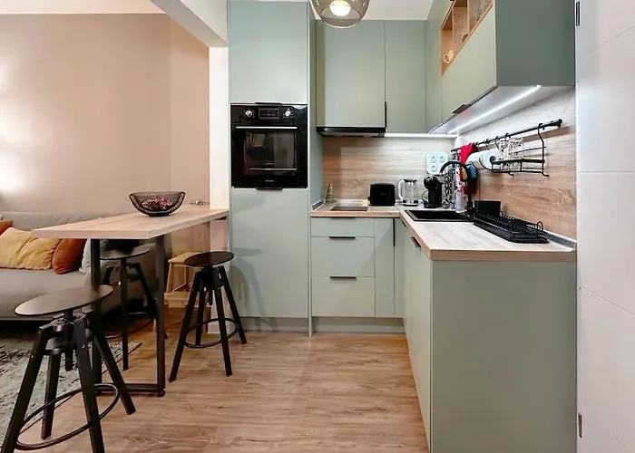 Urban Heaven Hideout, Cozy Condo In Prime Center