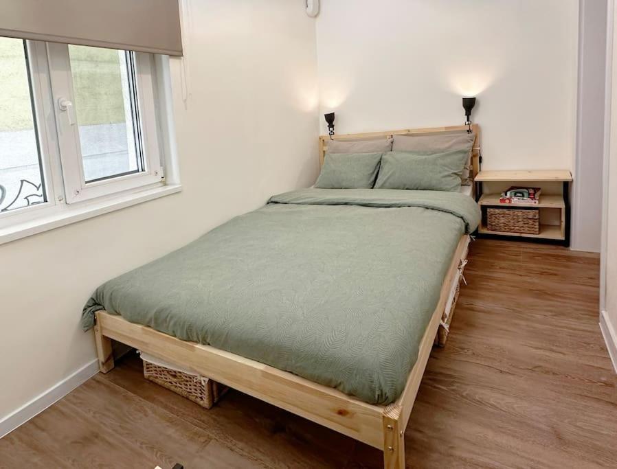 Urban Heaven Hideout, Cozy In Prime Center Apartemen *